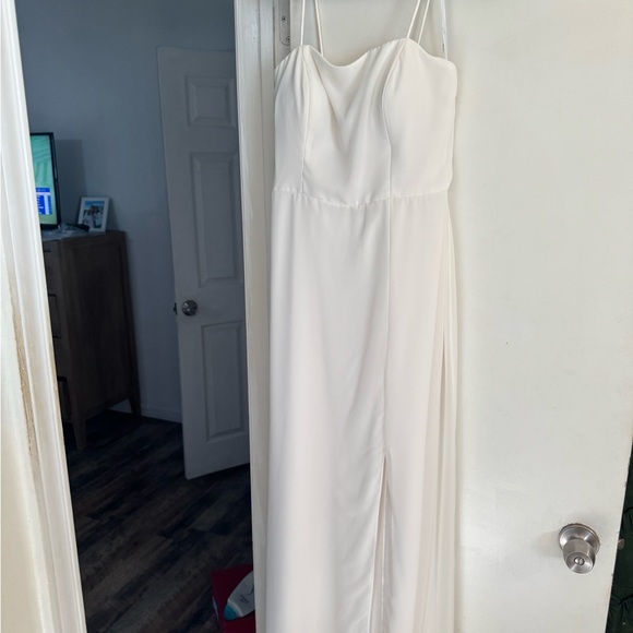 Elegant ivory Strapless Gown - Picture 1 of 7
